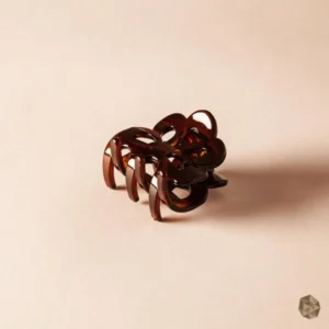 Caimán en carey ecológico en Colombia con diseño de bandas modernas, accesorio de lujo disponible en Bogotá, Cali, Ibagué, Medellín, Manizales, Popayán, Villavicencio, Pitalito, Barranquilla, Cartagena y Bucaramanga.