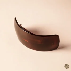 hebilla carey mate, accesorio cabello lujo, hebilla elegante, alta calidad, accesorio premium, peinado sofisticado, moda femenina, cuidado del cabello, Bogotá, Medellín, Cali, Barranquilla, Cartagena, accesorio artesanal, diseño exclusivo, lujo colombiano